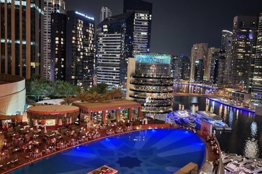 Jw Marriott Hotel Marina Residence ドバイ エクステリア 写真